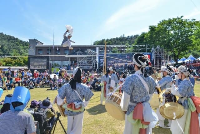/images/festival_new_img/37_1.jpg