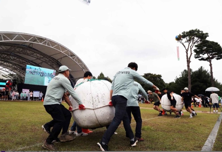 https://source.festivalplus.co.kr/img/2025/05/img_20250522_162218255.jpeg