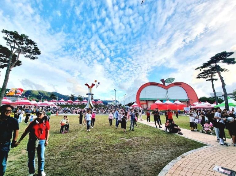 https://source.festivalplus.co.kr/img/2025/05/img_20250522_162218540.jpeg